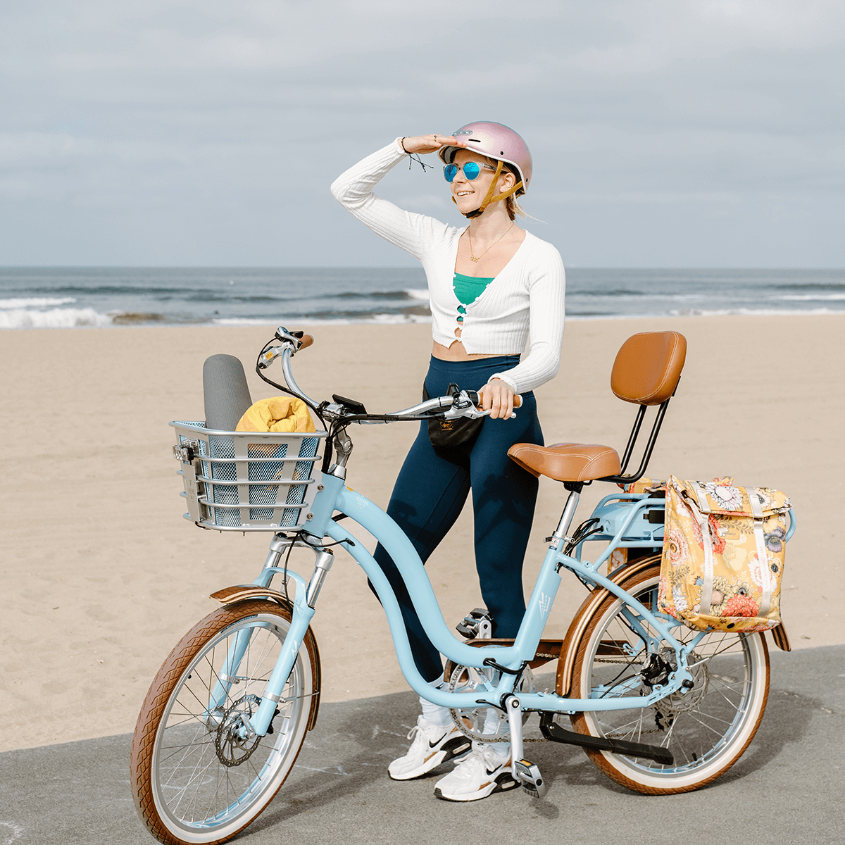 Cruise in Style and Safety with E-Helmet